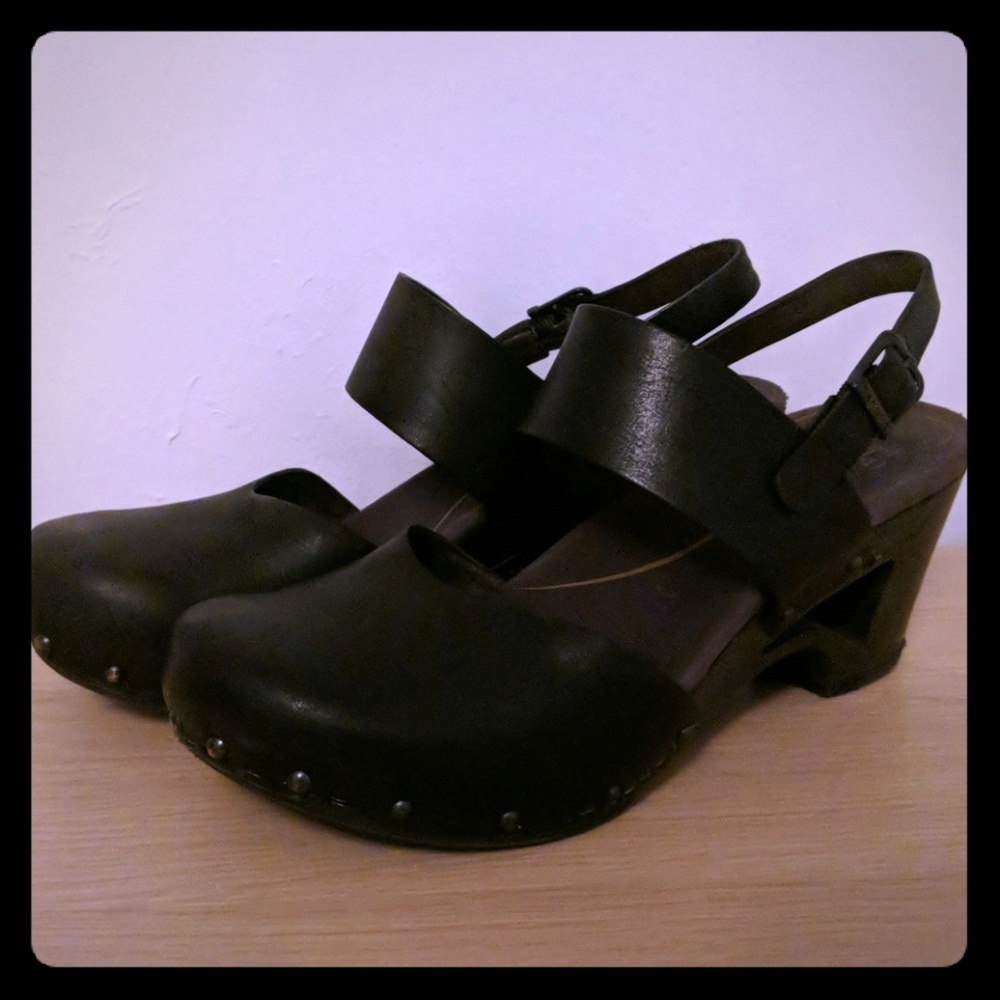 Danako Thea Sandals